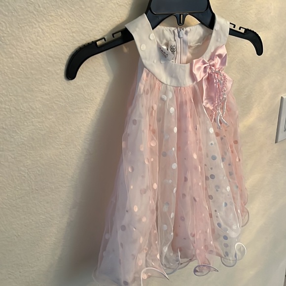 Dress - Picture 5 of 5